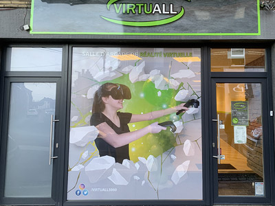 VDFA décoration vitrine autocollant micro perforé publicitaire de vitrine magasin commerce pose à Mettet