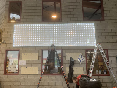 VDFA création et placement de cadre textile avec LED à Mettet