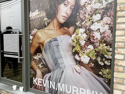 VDFA décoration vitrine autocollant micro perforé publicitaire de vitrine magasin commerce pose hainaut charleroi et mons
