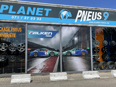 VDFA décoration vitrine autoccolant micro perforé publicitaire de vitrine magasin commerce à charleroi